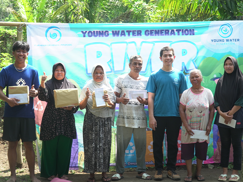 Young Water Generation Ajak Warga Jaga Sungai Remeneng!